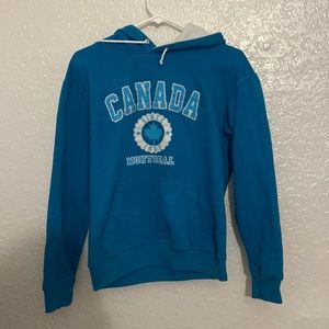 FAMOUS CANADIAN HOODIE